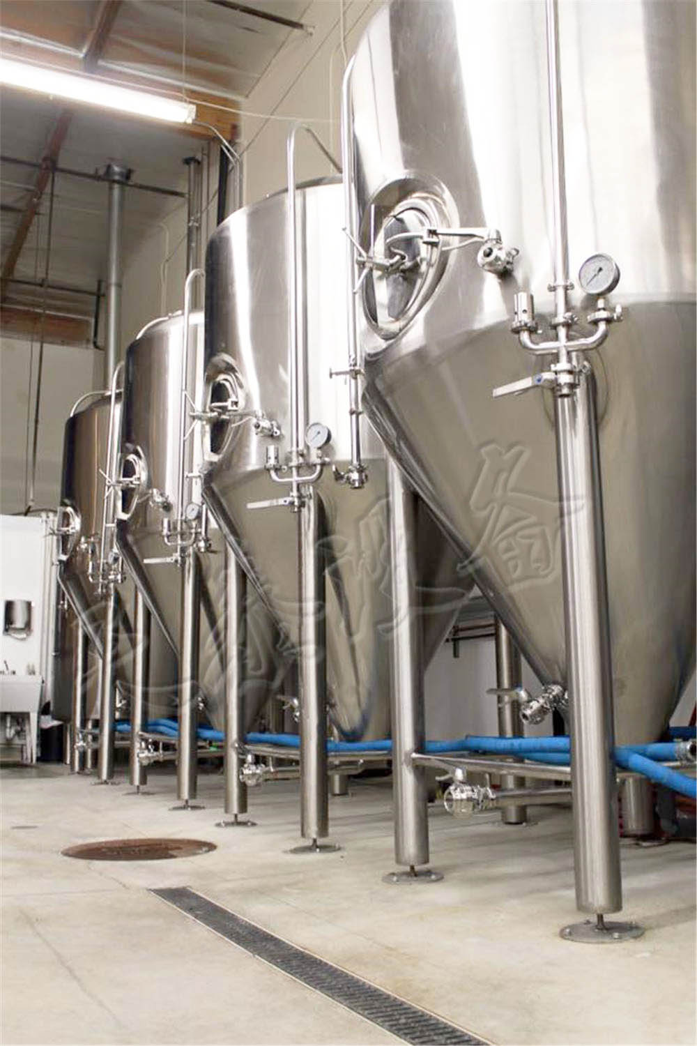 小型啤酒設備廠分享 純生啤酒的生產實例